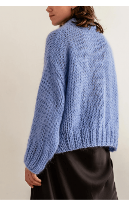 CHUNKY MOHAIR SWEATER DEEP V